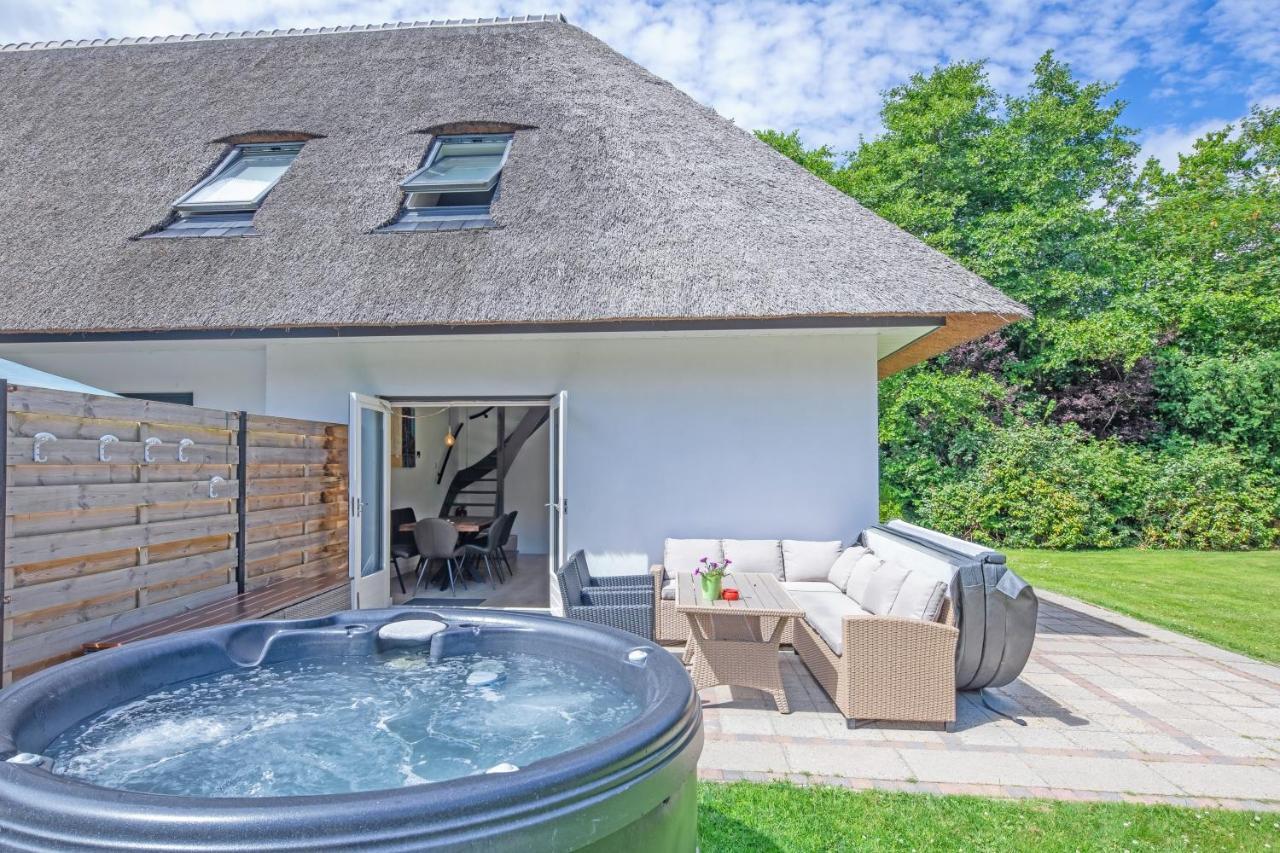 Villa The Island Life Texel Met Jacuzzi De Koog  Exterior foto