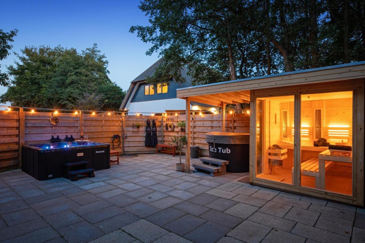 Villa The Island Life Texel Met Jacuzzi De Koog  Exterior foto